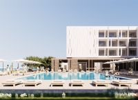 Στις 19 Μαΐου ανοίγει το πλήρως ανακαινισμένο και εμβληματικό Tinos Beach