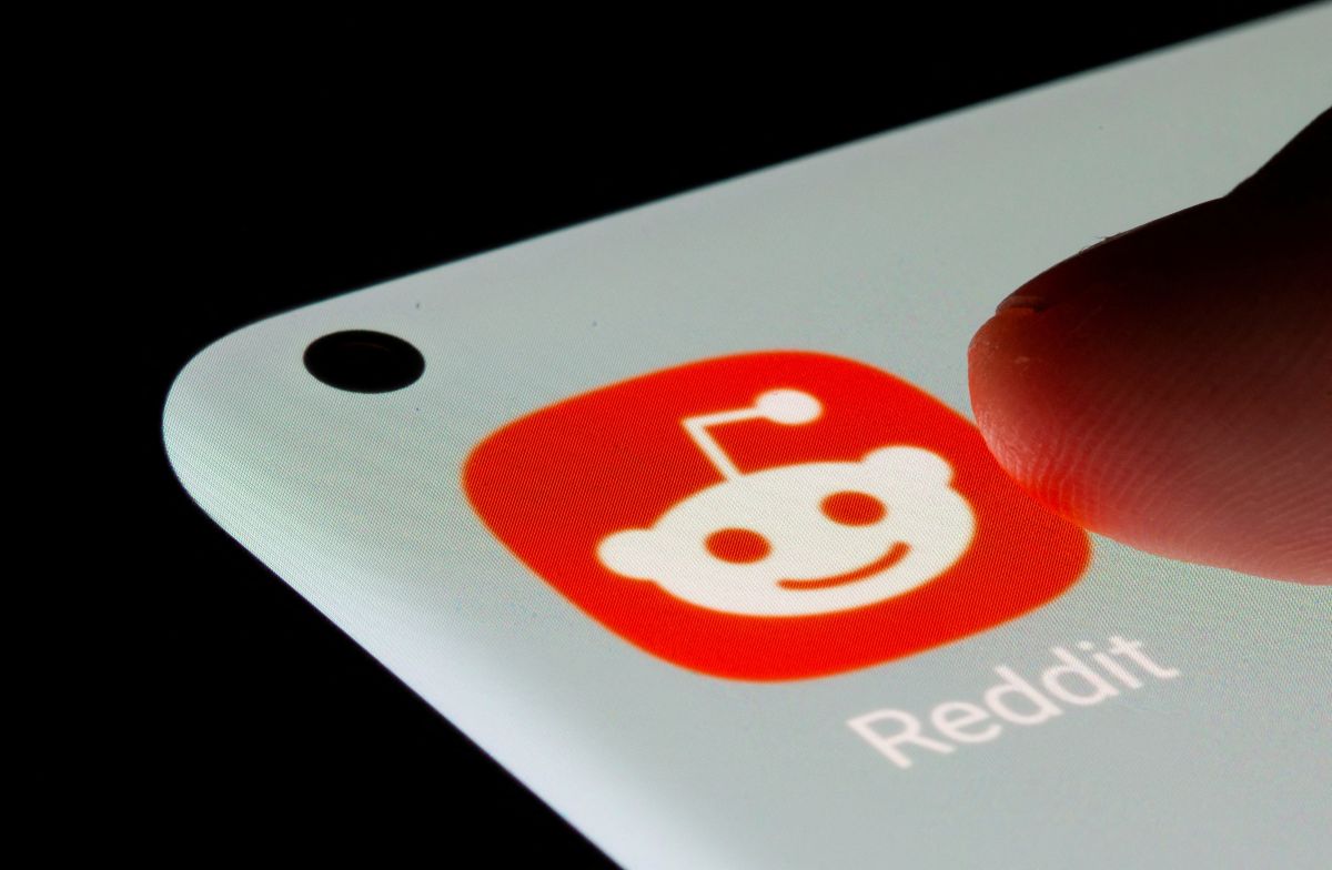 Reddit: Υποχρεωτική Επαλήθευση μέσω Passkeys και FaceID – Η Μεγάλη Επίθεση κατά των Bots