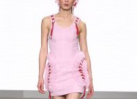 Εβδομάδα Μόδας Λονδίνου FW26: Τα beauty looks που «έγραψαν» στο catwalk