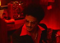 Bruno Mars: Επιστροφή στην κορυφή του Billboard 200 μετά από 13 χρόνια