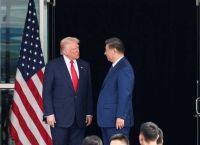 Τραμπ–Σι στη σκιά του πολέμου: Μια σύνοδος που κρίνει περισσότερα από το εμπόριο