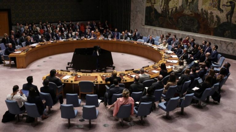 UN Condemns Iran: Resolution Over Gulf Attacks – Greece Backs the Measure