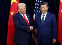ΗΠΑ–Κίνα: Εμπορική προσέγγιση με φόντο τη γεωπολιτική καταιγίδα