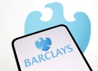 Barclays: Σενάριο-σοκ για το πετρέλαιο με Brent στα 150 δολάρια