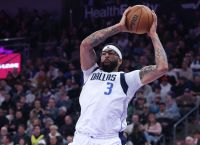 Anthony Davis: Ο σύγχρονος γίγαντας που κυριαρχεί στο NBA