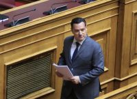 Ο Άδωνις Γεωργιάδης «καθάρισε» την Ολομέλεια απέναντι στην Κωνσταντοπούλου – Δημοκρατία ή χάος;