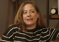 Αλ.Ούστα: Η μητέρα μου ήταν αλκοολική,πέθανε σε κέντρο απεξάρτησης,ο μπαμπάς μου «έφυγε» από τον ίδιο λόγο