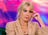 Η Μυρτώ Αλικάκη σοκάρει: Δεν μπορώ να ερωτευτώ κάποιον αν δεν έχει αυτή τη “μαύρη τρύπα”!»