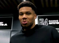 Αντετοκούνμπο για Αντεμπάγιο: «Ας βάλει 82, όχι 83» μετά το ιστορικό ξέσπασμα