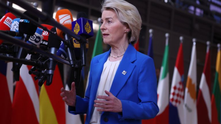 «ΕΕ Αναβάλλει Σχέδιο για Κατάργηση Ρωσικού Πετρελαίου — Δεν Υπάρχει Νέα Ημερομηνία»