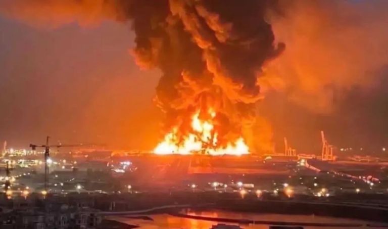 Στις φλόγες διυλιστήριο στο Ερμπίλ του Ιράκ – Drones χτύπησαν το διεθνές αεροδρόμιο του Κουβέιτ