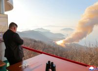 Βόρεια Κορέα: Δοκίμασε Νέο Κινητήρα για Πυραύλους που Μπορούν να Φτάσουν τις ΗΠΑ