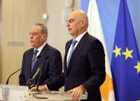 Ο Δένδιας στη Λευκωσία: «Η Κύπρος δεν κείται μακράν—Ελλάδα στέκεται πλησίον»· F‑16, φρεγάτες & ενίσχυση