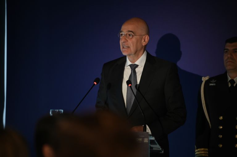 Δένδιας για εξοπλισμούς: Είμαστε υποχρεωμένοι να επενδύσουμε στην αμυντική μας δυνατότητα