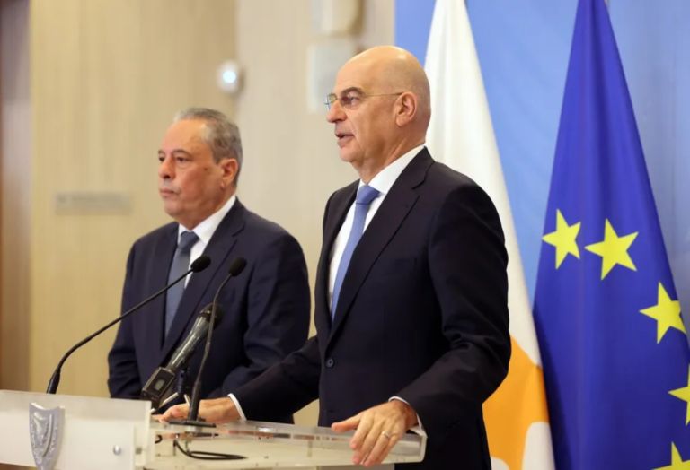 Ο Δένδιας στη Λευκωσία: «Η Κύπρος δεν κείται μακράν—Ελλάδα στέκεται πλησίον»· F‑16, φρεγάτες & ενίσχυση