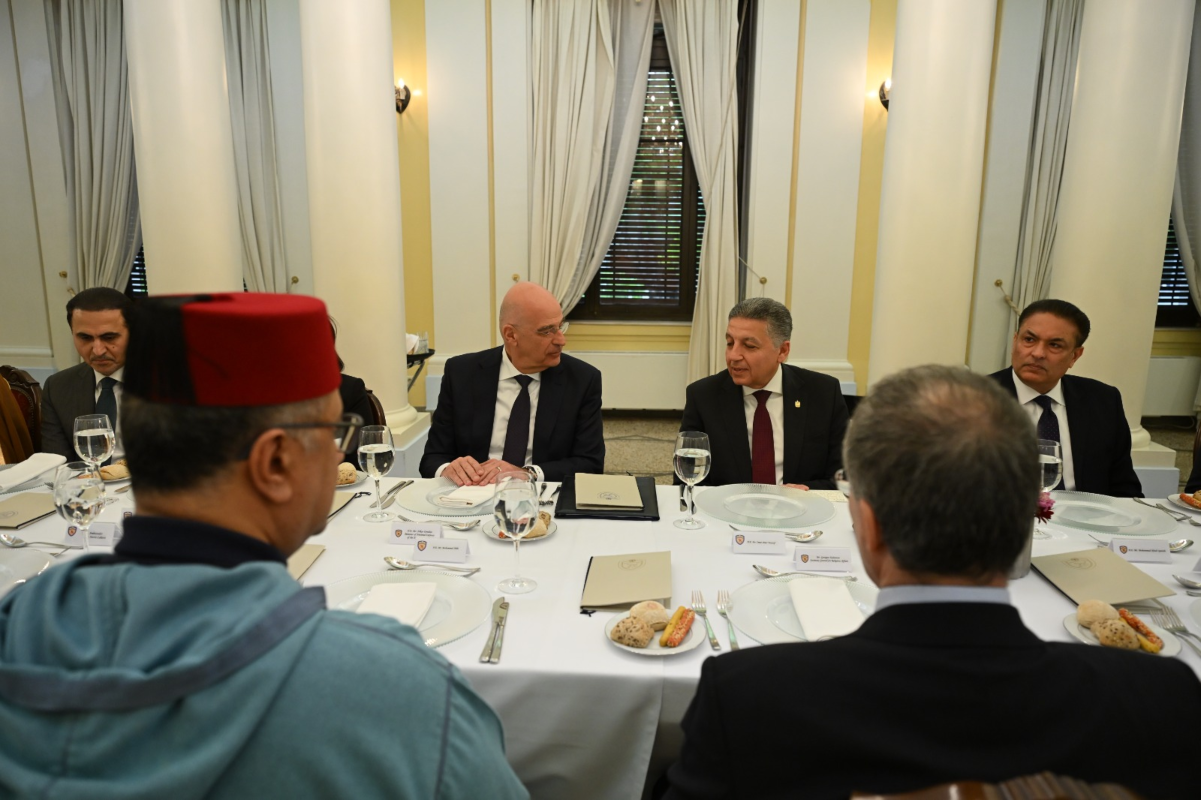 Δένδιας: Γέφυρες συνεργασίας με τον αραβικό και μουσουλμανικό κόσμο