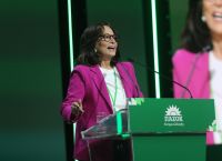 Διαμαντοπούλου στο Συνέδριο ΠΑΣΟΚ: «Αντίπαλος μας είναι η συντήρηση, όχι η προοδευτική σοσιαλδημοκρατία»