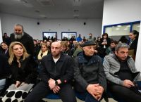 Τέμπη: Δίκη-φωτιά με φωνές, απειλές και σκιές συγκάλυψης – Ποιοι λείπουν από το εδώλιο;