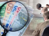 «Αλυσιδωτές αυξήσεις στο Δημόσιο» – Πώς ο κατώτατος μισθός αλλάζει όλο το μισθολόγιο