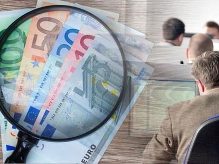 «Αλυσιδωτές αυξήσεις στο Δημόσιο» – Πώς ο κατώτατος μισθός αλλάζει όλο το μισθολόγιο