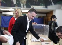 ΠΑΣΟΚ: Ψήφισε στη Χαριλάου Τρικούπη ο Χάρης Δούκας – “Σήμερα κάνουμε το πρώτο βήμα για την υπέρβαση”