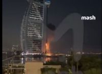 Ντουμπάι: Χτυπήθηκε από ιρανικό drone το Burj al Arab – Το πιο εμβληματικό κτήριο στην περιοχή