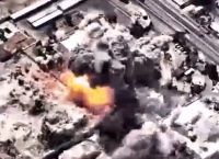 Ιράν: Η στιγμή που το Ισραήλ βομβαρδίζει κτίριο του καθεστώτος στo κέντρο της Τεχεράνης