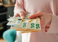 Επιδότηση 880€ – Πώς θα την πάρεις άμεσα