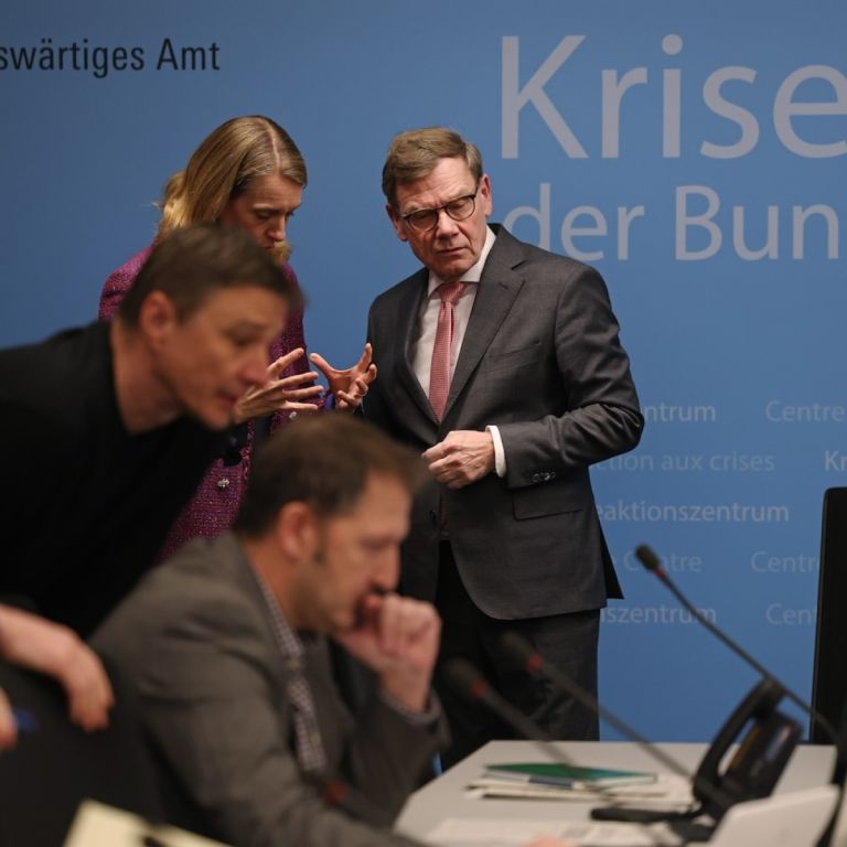 Η Ευρώπη στο Στόχαστρο: Γαλλία,Γερμανία και Βρετανία Αντιμέτωπες με Γεωπολιτική Πίεση λόγω Πολέμου με το Ιράν