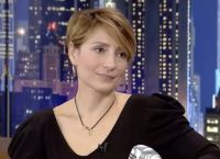 Ρουμελιώτη: Μία ώρα πριν τον γάμο, η μαμά μου είπε «παντρεύεστε 5 άτομα,εσύ,ο άνδρας,η πρώην και τα 2 παιδιά»