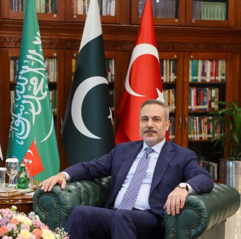 «Πόλεμος για την επιβίωση Νετανιάχου»: Η Τουρκία κλιμακώνει τη ρητορική και πιέζει για ειρήνη