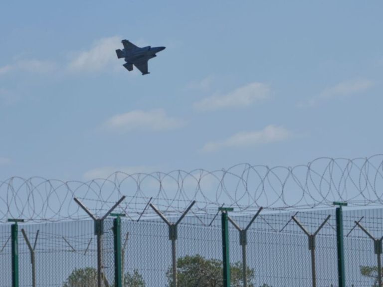  Η Κύπρος σε γεωπολιτικό ναρκοπέδιο: Οι βρετανικές βάσεις την μετατρέπουν σε στόχο πολέμου.