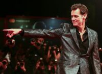 Τζιμ Κάρεϊ: Ο «Ηλίθιος» που Κατέκτησε τη Γαλλία με César Τιμής