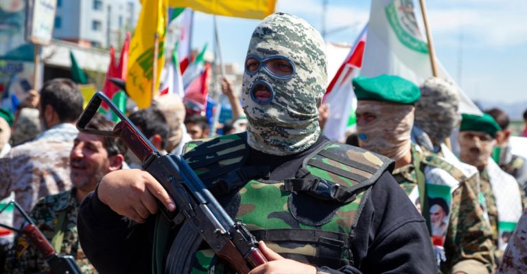 Ιράν: «Περιμένουμε τους Αμερικανούς στρατιώτες στα εδάφη μας για να τους κάψουμε»