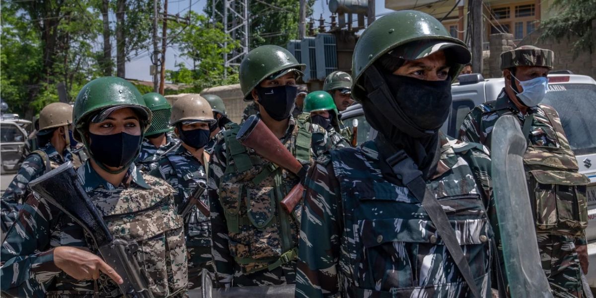 Ιράν: Πάνω από 1 εκατ. μαχητές έτοιμοι για τη σύγκρουση με τον στρατό των ΗΠΑ