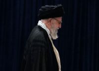 Στενά του Ορμούζ: Όταν το Πέρασμα Γράφει Περισσότερα από Συνθήκες — Αναθεωρώντας τη Γιάλτα του 21ου αιώνα