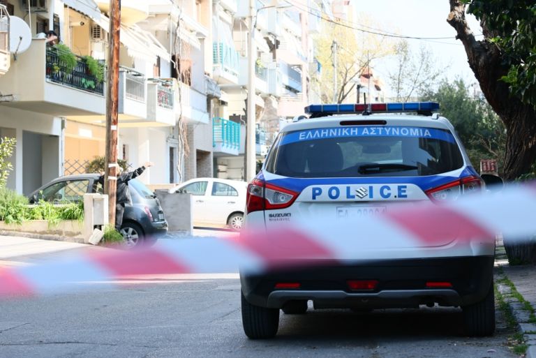 Εμφανίστηκε στην Ασφάλεια ο ύποπτος για τη δολοφονία του 20χρονου στην Καλαμαριά