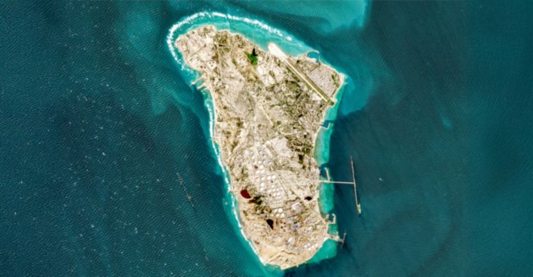 Επίθεση ΗΠΑ στις στρατιωτικές εγκαταστάσεις στο Χαργκ