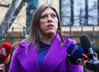 Έκρηξη για τα Τέμπη: «Ψευδολόγος και συκοφάντης» – Μετωπική Κωνσταντοπούλου κατά Σεβαστίδη