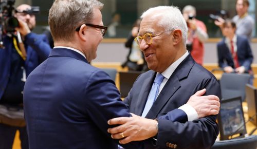 Δίχως πυξίδα η Ευρώπη: Πόλεμος στη Μέση Ανατολή, σιωπή στις Βρυξέλλες