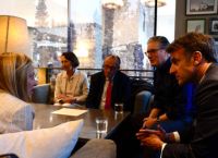 Στα ύψη ο κίνδυνος στα Στενά του Ορμούζ – Στάρμερ, Μερτς και Μελόνι στενή συνεργασία για τη ναυσιπλοΐα