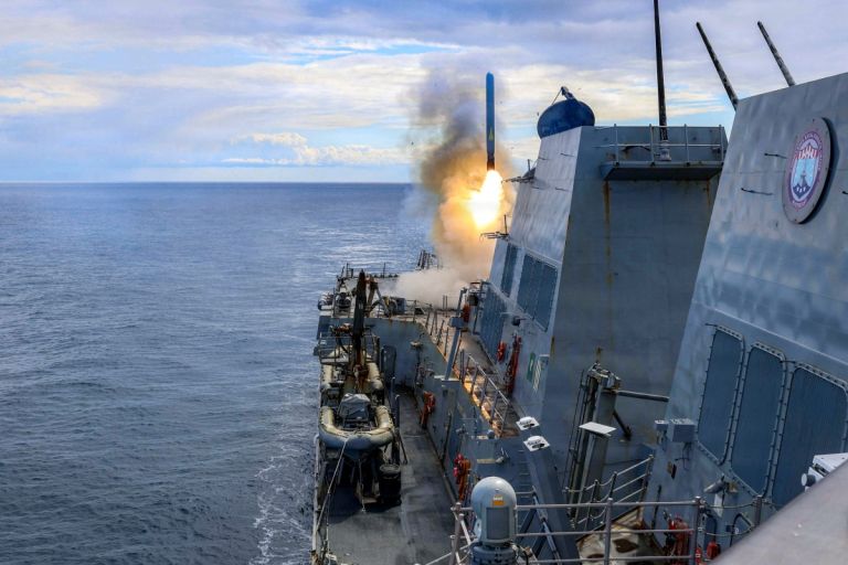 Κρίση χωρίς φρένο στη Μέση Ανατολή: Ο Τραμπ απορρίπτει εκεχειρία, Β-52 στον Περσικό Κόλπο