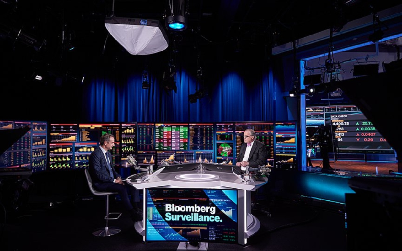 Bloomberg: Greece on Verge of Developed‑Market Status After Capital Controls Collapse