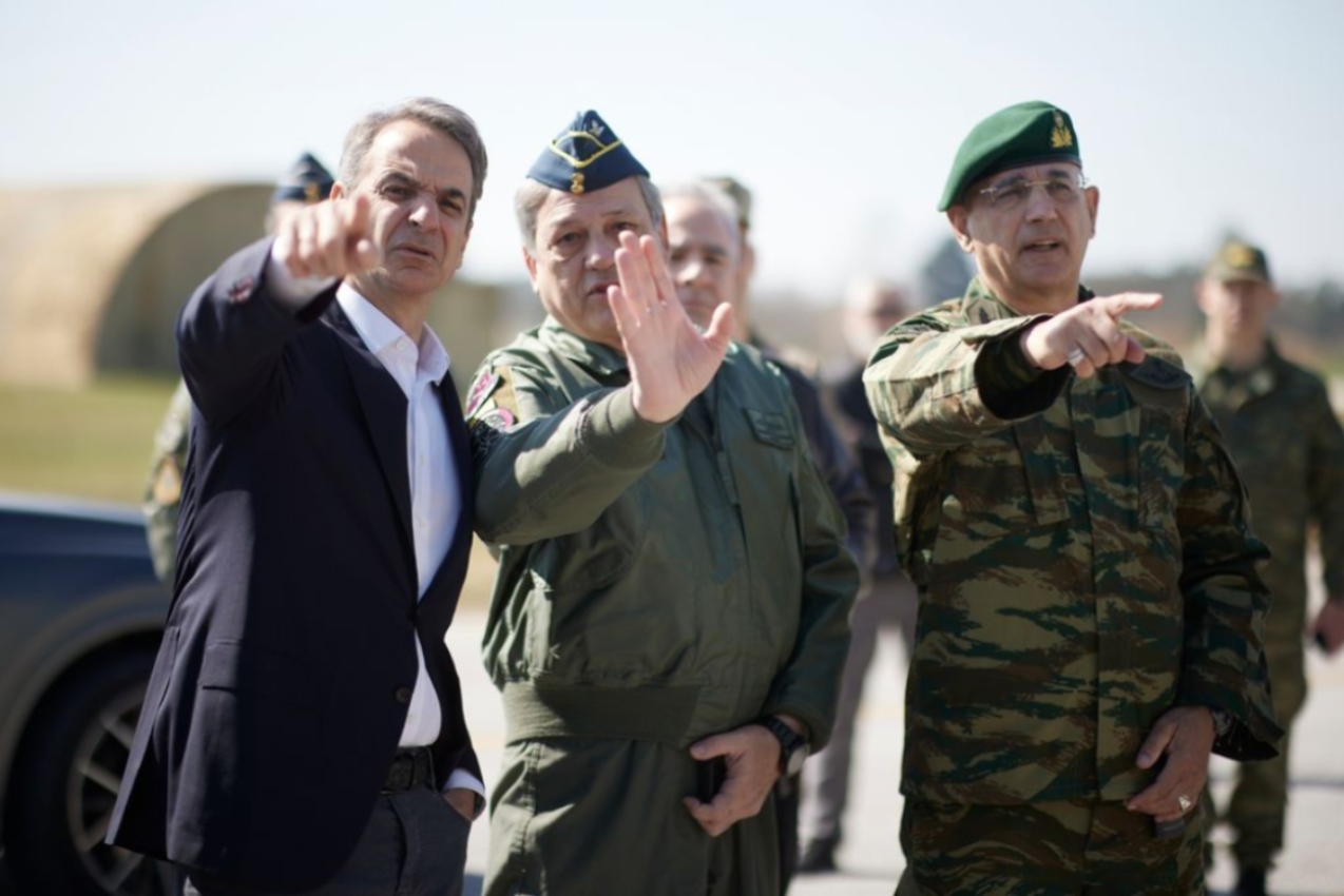 Μητσοτάκης: Οι πολίτες να εμπιστεύονται τις Ένοπλες Δυνάμεις στους ταραγμένους καιρούς που ζούμε