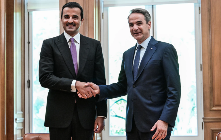 Τηλεφωνική επικοινωνία Μητσοτάκη με τον Εμίρη του Κατάρ – Τι συζήτησαν