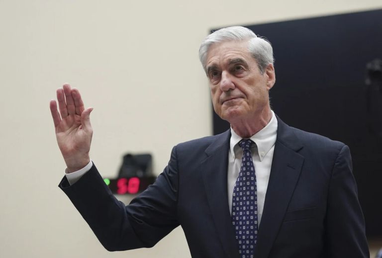 Πέθανε ο Ρόμπερτ Μιούλερ σε ηλικία 81 ετών – Ο άνθρωπος που ταύτισε το όνομά του με την έρευνα Τραμπ-Ρωσία