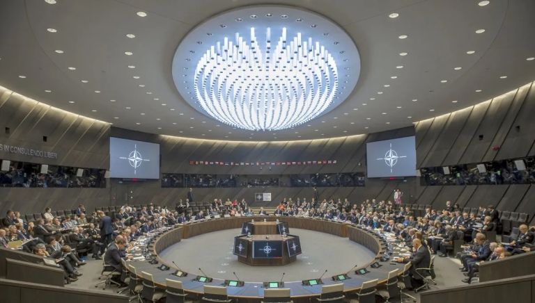 Η Ατλαντική Συμμαχία χαιρετίζει τη πυρηνική ομπρέλα Γαλλίας—Νορβηγία γίνεται η 9η χώρα που θέλει συμμετοχή