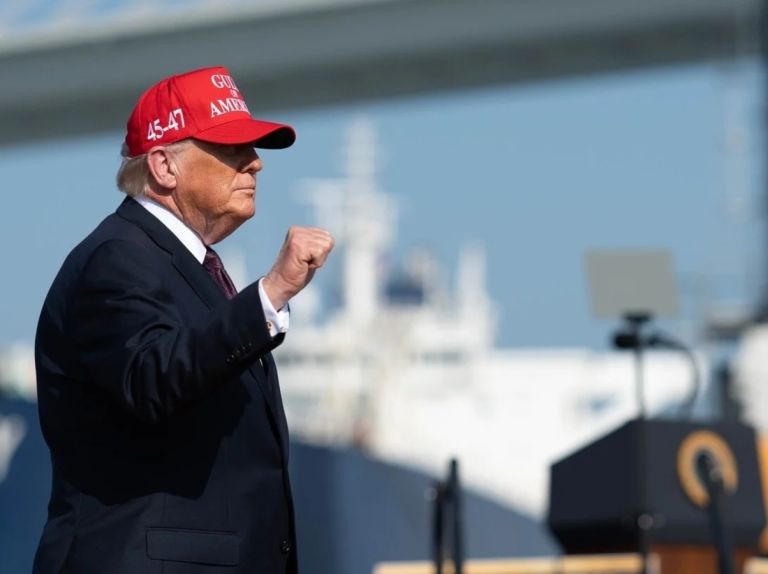 Τραμπ: Καμία Συμφωνία με το Ιράν — Μόνο «Άνευ Όρων Παράδοση»