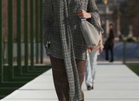 Paris Fashion Week: Ο Jonathan Anderson έντυσε τον Dior με χρώματα άνοιξης