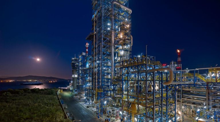 Μέτρα στα καύσιμα και pressure test για HELLENiQ Energy – Motor Oil: πού γράφεται το ρίσκο